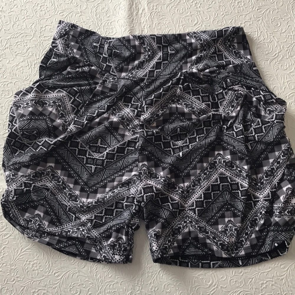 Harem shorts NWT s/m